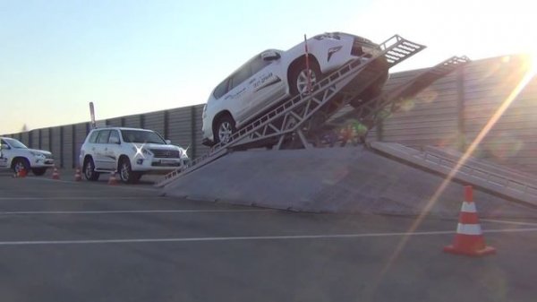 Lexus GX460 2014 (Лексус GX) внедорожный мастер-классс