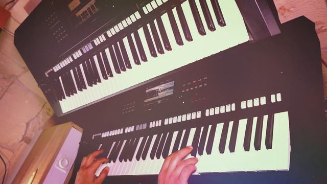 SynthGrooves-"Speed Of Sound-Coldplay Cover+Revo drums смотреть онлайн