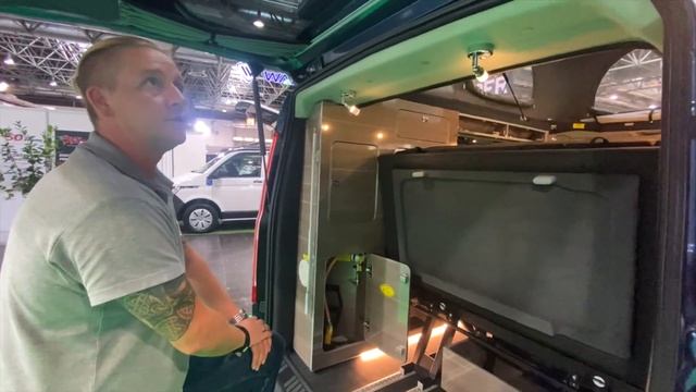 Edel umgebaute Ford-Custom Wohnmobile DIREKT beim Ford-Händler bestellen. Dank MTC MobilTec geht da смотреть онлайн