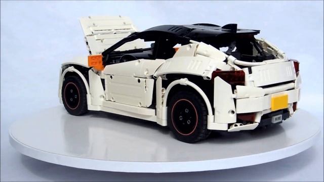 LEGO Technic RENAULT Megane 3 RS смотреть онлайн