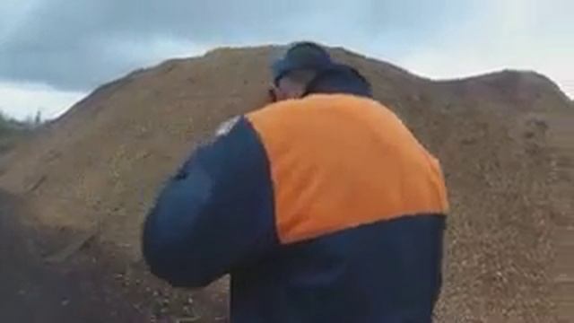 Толик разбил стекло смотреть онлайн