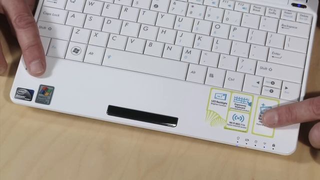 Scholastic Administrator evaluates the Asus EeePC 1005HA Netbook смотреть онлайн