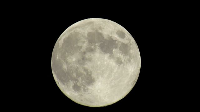 Запорожье. Полнолуние. 50 кратное увеличение луны. смотреть онлайн