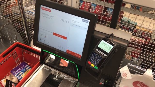 Говорящие "выручай-кассы" в Пятерочке смотреть онлайн