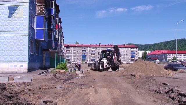 В Междуреченске закончили ремонт уже второго двора смотреть онлайн