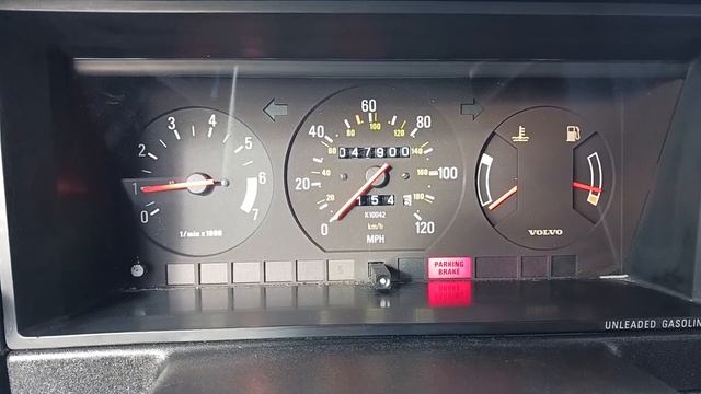 1989 Volvo 240 GL cold start video смотреть онлайн