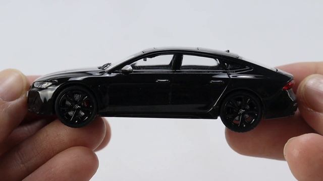 Kengfai 1:64 With steering Audi RS7 (C8) 2021 SportBack Black Diecast car model available now смотреть онлайн