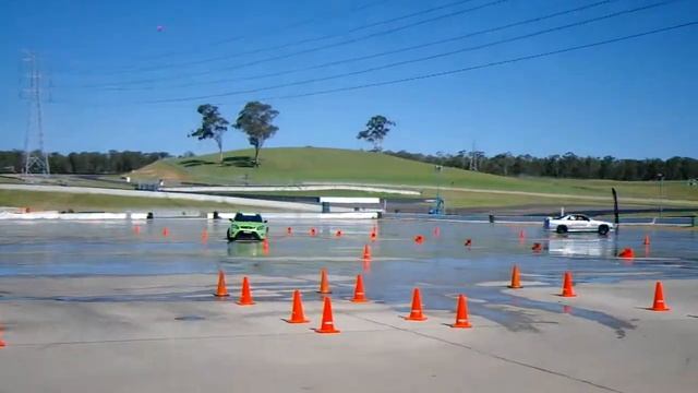 Nulon Nationals 2015 Round 1- Ford Focus RS vs R34 Skyline смотреть онлайн