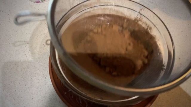 Веганская шоколадка с начинкой из цветков одуванчика смотреть онлайн