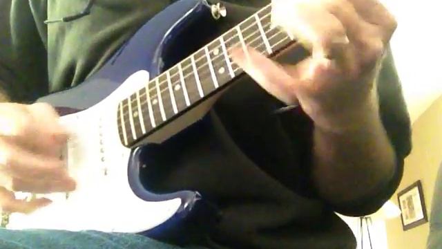 Stray Cat Strut on a kid's Fender Squire Strat Mini смотреть онлайн