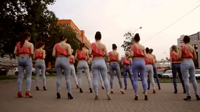 Kizomba Lady Style Mohtesem Rəqs Tamaşası - Шикарная Танец Kizomba lady style смотреть онлайн