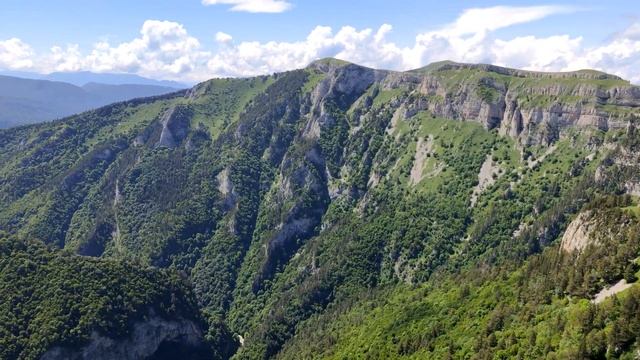 Квадро покатуха Мезмай - гора Матук - двухэтажка - Чинарский водопад. CF MOTO 800, BRP и ODES литр смотреть онлайн