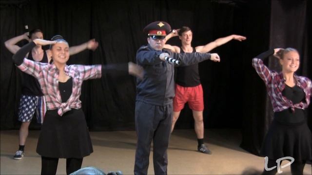 00811 Stage movement Сценическое движение Гаишник Этюд смотреть онлайн