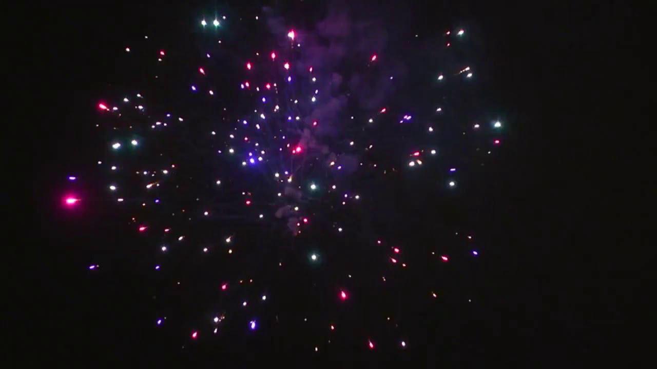 Фейерверк Серенада, салют на 100 залпа 0.8 дюйм(а) C019 смотреть онлайн