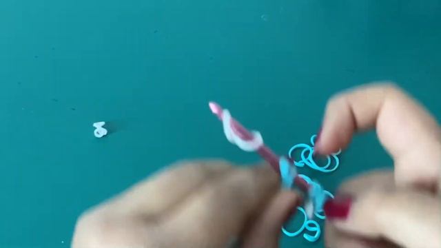 My own design! How to make mini rainbow loom butterfly’s on the hook! смотреть онлайн