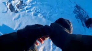 Зимняя ловля красноперки по первому льду на гвоздекубик. Красноперка на безмотылку.