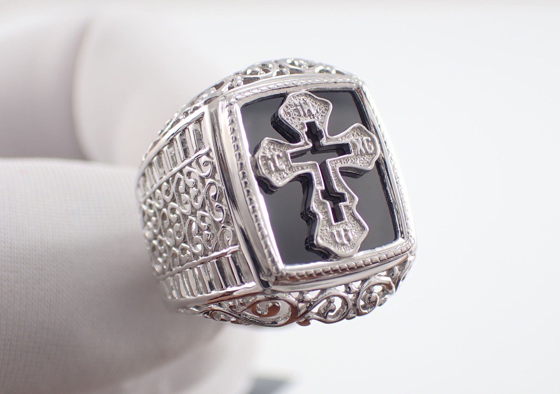 Печатка Мужская с Крестом, Артикул КМ-137_6_с, серебро 925 пробы смотреть онлайн