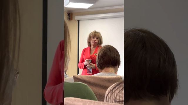 Брифинг г. Южно-Сахалинск, врач с 40 летним стажем Н. В. Савчик, 01.04.2023 г. смотреть онлайн