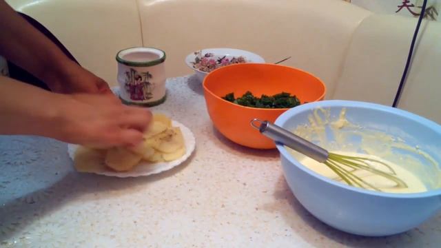 Пирог с рыбными консервами и картофелем / Pie with canned fish and potatoes смотреть онлайн