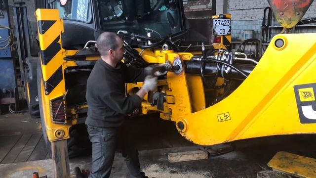 Ремонт Jcb 3CX Contractor (часть 1) смотреть онлайн