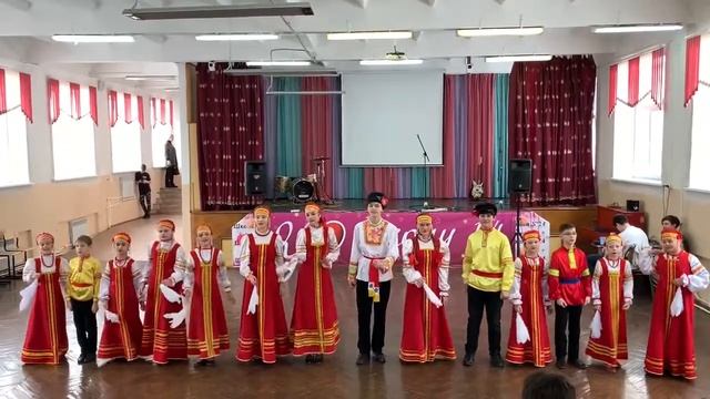 Летят утки-частушки. ансамбль "Сударушка". ВГ ДДТ. смотреть онлайн