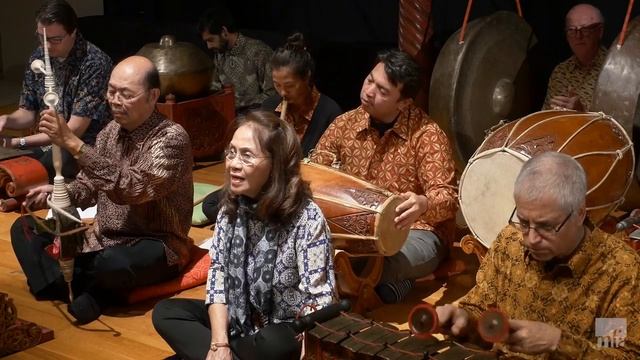 Gong-chime orchestra (gamelan), Indonesia (Central Java), 1840 смотреть онлайн