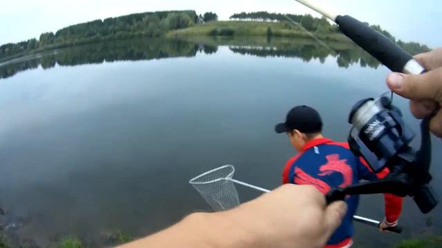 Рыбалка с ночевкой на сазана.Природа,отдых полный кайф))))!!!!! смотреть онлайн