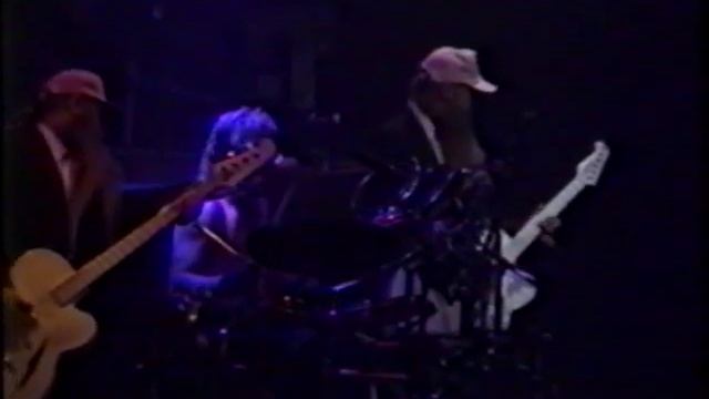 ZZ Top - Concrete and Steel смотреть онлайн