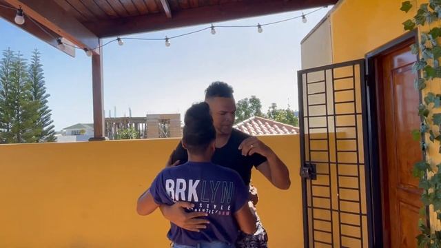 Luis Miguel (Los Bonitillos) dancing Bachata with Ana Saldana "Fefita" смотреть онлайн
