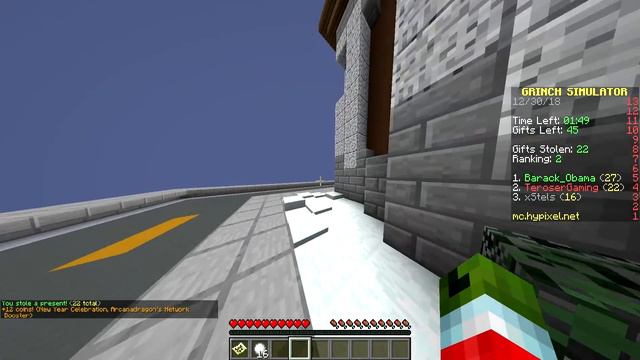 КАКОЙ ПУТЬ САМЫЙ БЫСТРЫЙ ДЛЯ ПОИСКА ПОДАРКОВ? КАК СТАТЬ ПЕРВЫМ? Minecraft Grinch Simulator смотреть онлайн