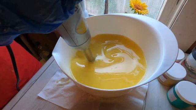 Mango Fruit Soap Making. Sabon rich in Vit.C easy to make. смотреть онлайн