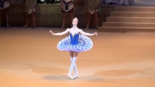 Olga Smirnova - Pharaoh's Daughter Aspicia Variation Act 2 смотреть онлайн