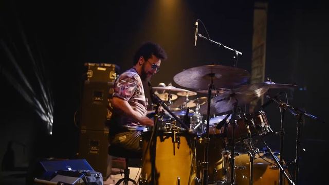 Kamasi Washington - Arcata and Moneterey смотреть онлайн
