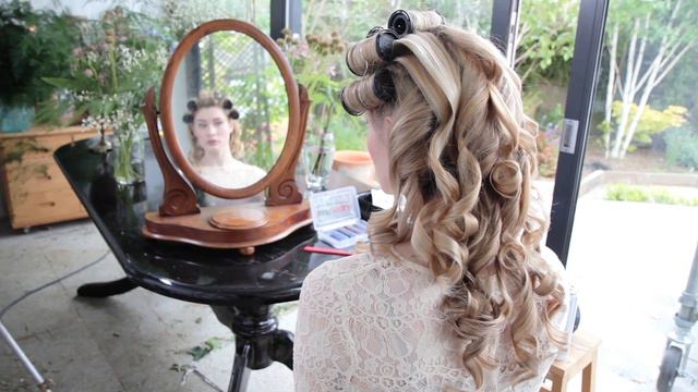 Curled bridal up do смотреть онлайн