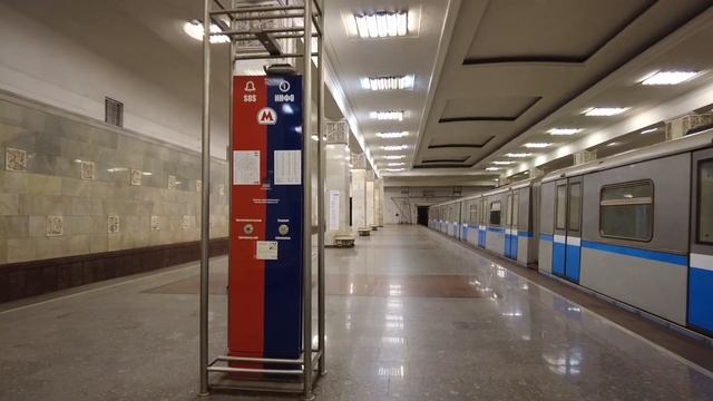 Moscow: The widest station of the Moscow metro. Самая широкая станция московском метро. смотреть онлайн