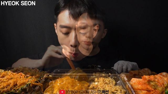 ASMR MUKBANG KOREAN FOOD NOODLES BOSSAM SPICY KIMCHI RICE 마왕족발 보쌈 쟁반국수 분모자 당면 김치 족발볶음밥 먹방 EATING смотреть онлайн