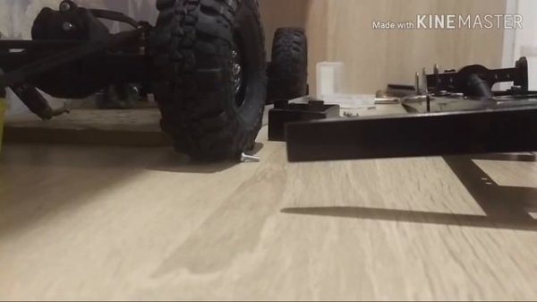 RC 1/10 Ural-4320 Сборка рамы и кабины.