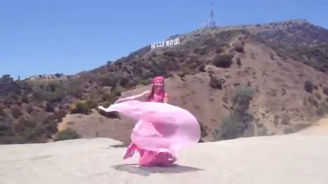 Sofia Goldberg belly dance: Ameynra gypsy style batik chiffon skirt. Young model смотреть онлайн