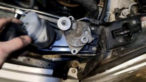 Замена натяжителя ремня Mercedes-Benz W220 S320cdi