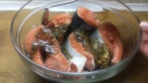 Стейки форели в соевом соусе в духовке-получается не незабываемо вкусно.