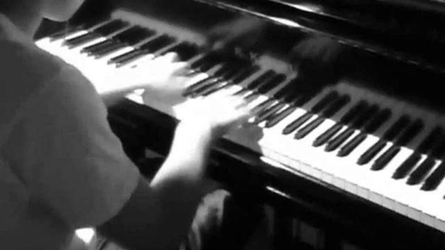 "I'll Follow You Into The Dark" Piano Instrumental Cover смотреть онлайн