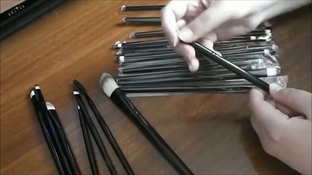 Профессиональный набор кистей для макияжа из 20 кистей S смотреть онлайн