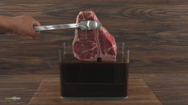 Guga Foods The Experiment Everyone's Been Waiting For Years! Мясо в устричном соусе (НА РУССКОМ!)