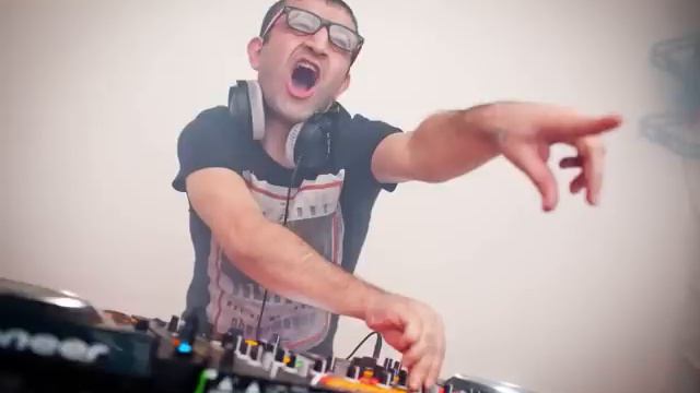 Armenian Dance Mix (Remixes By Dj Artush)