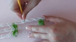 Rainbow loom charms. Цыпленок из резиночек. Пошаговый мастер-класс