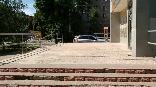 Харьков НОВАЯ Почта 68 отделение на проспекте Науки переехало. Оформление посылки через приложение. смотреть онлайн