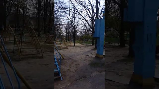 20200331 112237 Форзиция цветет.Парк.Город Марганец.март 2020 смотреть онлайн