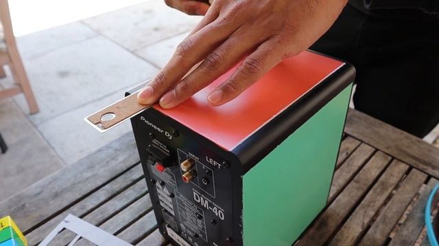 Pioneer DM40 | OFF-WHITE (CUSTOM)? смотреть онлайн