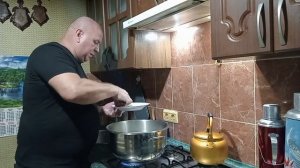 Самый дешевый суп но очень полезный и калорийный.