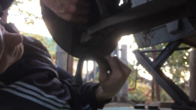 Замена колодок на Таврии смотреть онлайн